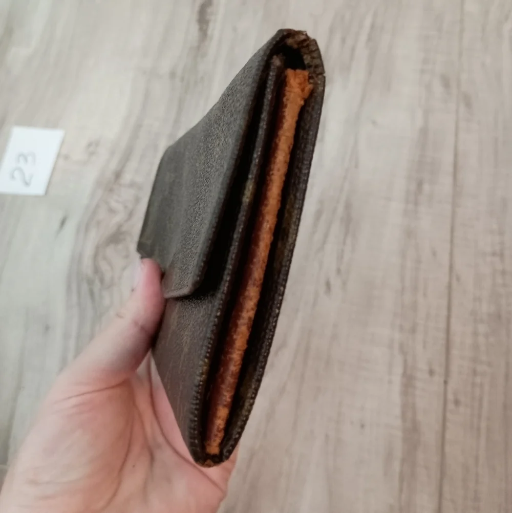 AuthLOUIS VUITTON Vintage Monogram Porte Billet Wallet